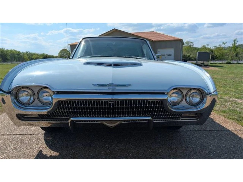 1963 Ford Thunderbird 3rd Gen - Image 11 of 18