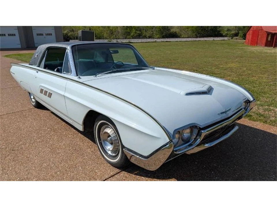 1963 Ford Thunderbird 3rd Gen - Image 16 of 18