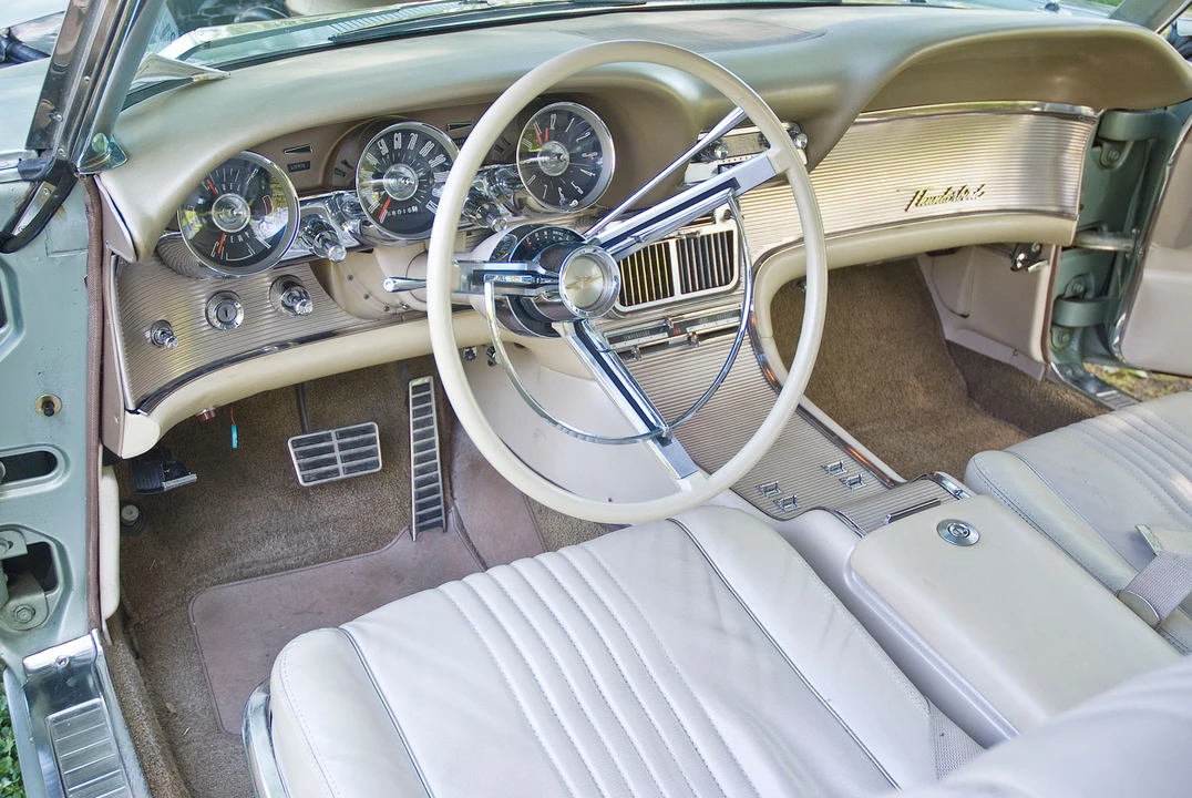1963 Ford Thunderbird 3rd Gen - Image 5 of 8