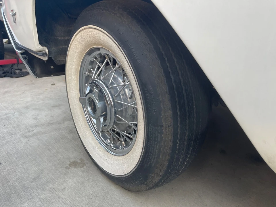 1963 Ford Thunderbird 2nd Gen - Image 12 of 16