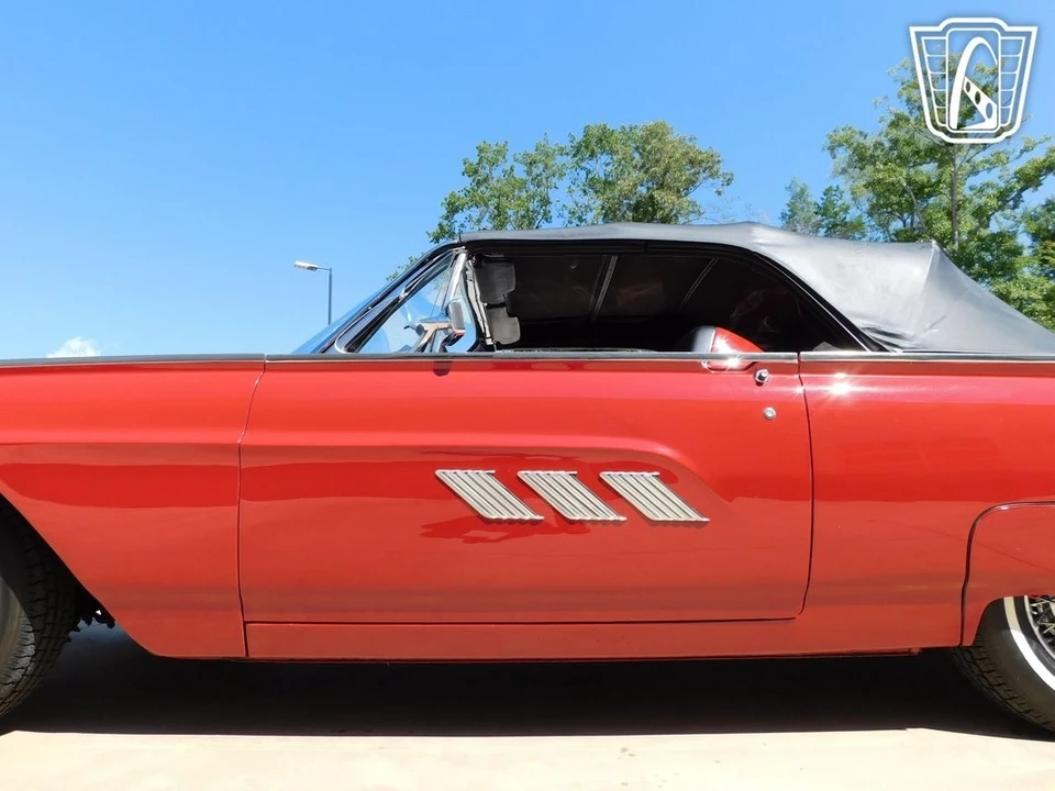 1963 Ford Thunderbird 3rd Gen - Image 14 of 21