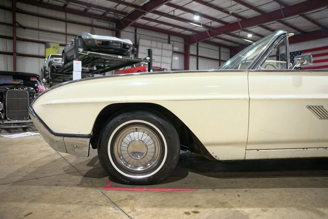 1963 Ford Thunderbird 3rd Gen - Image 3 of 12