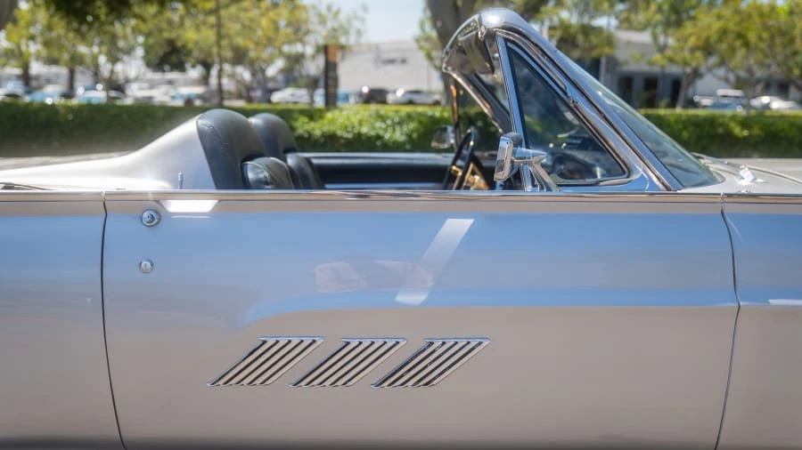 1963 Ford Thunderbird 3rd Gen - Image 10 of 31