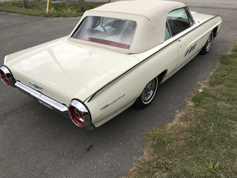1963 Ford Thunderbird 3rd Gen - Image 13 of 31