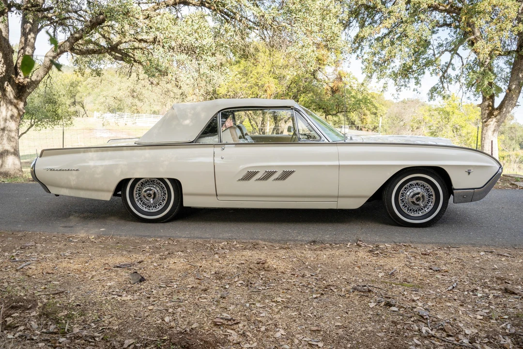 1963 Ford Thunderbird 3rd Gen - Image 14 of 31