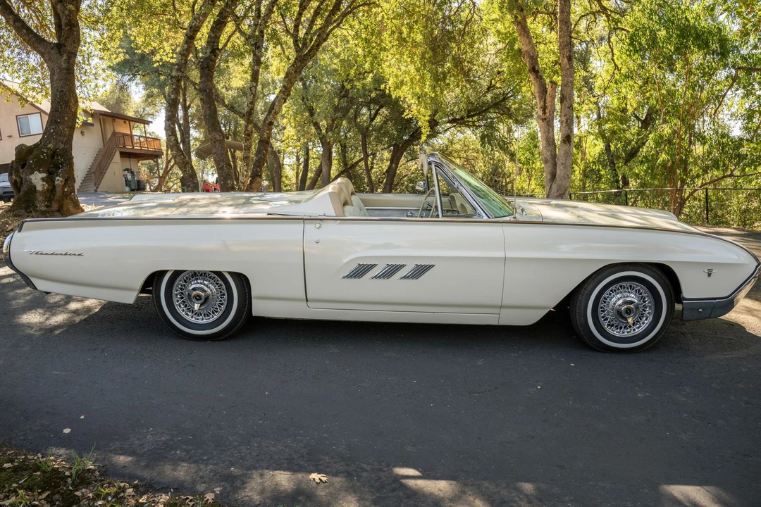 1963 Ford Thunderbird 3rd Gen - Image 5 of 31