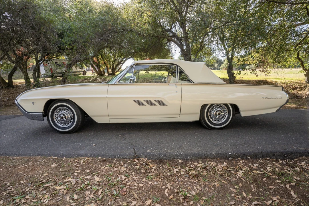 1963 Ford Thunderbird 3rd Gen - Image 19 of 31