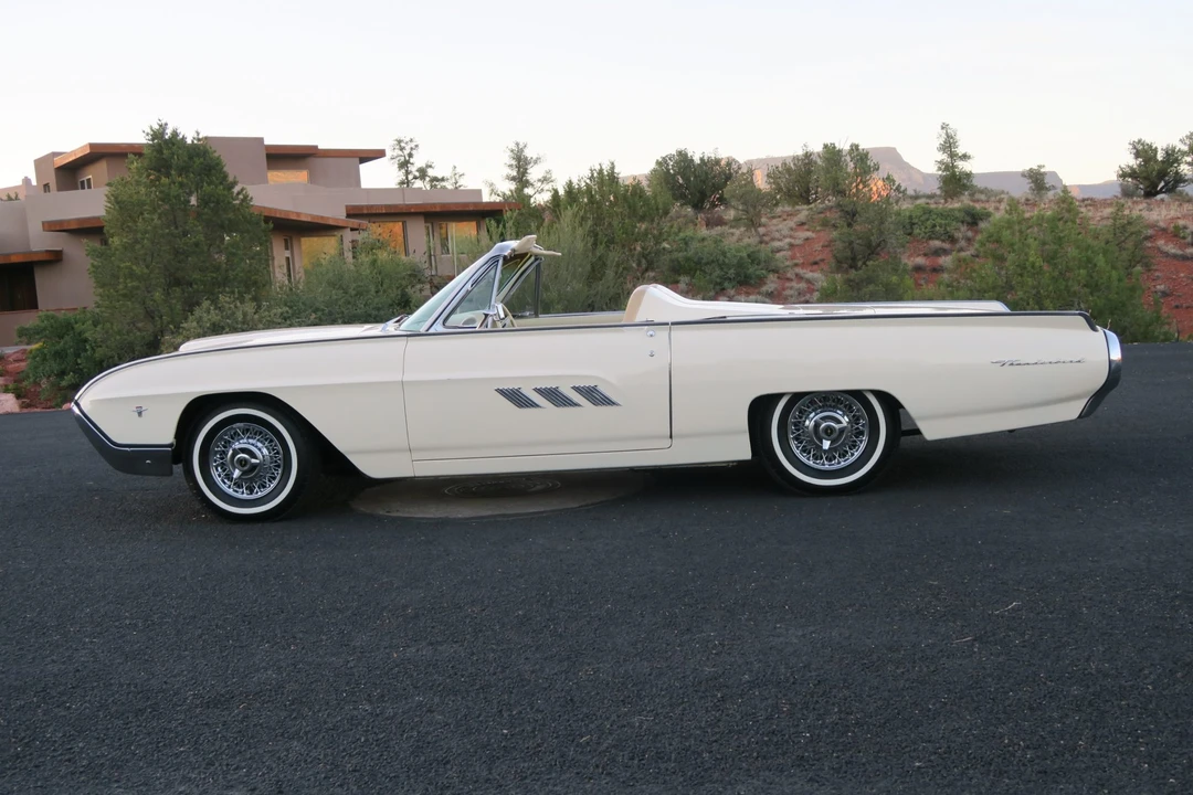 1963 Ford Thunderbird 3rd Gen - Image 7 of 31