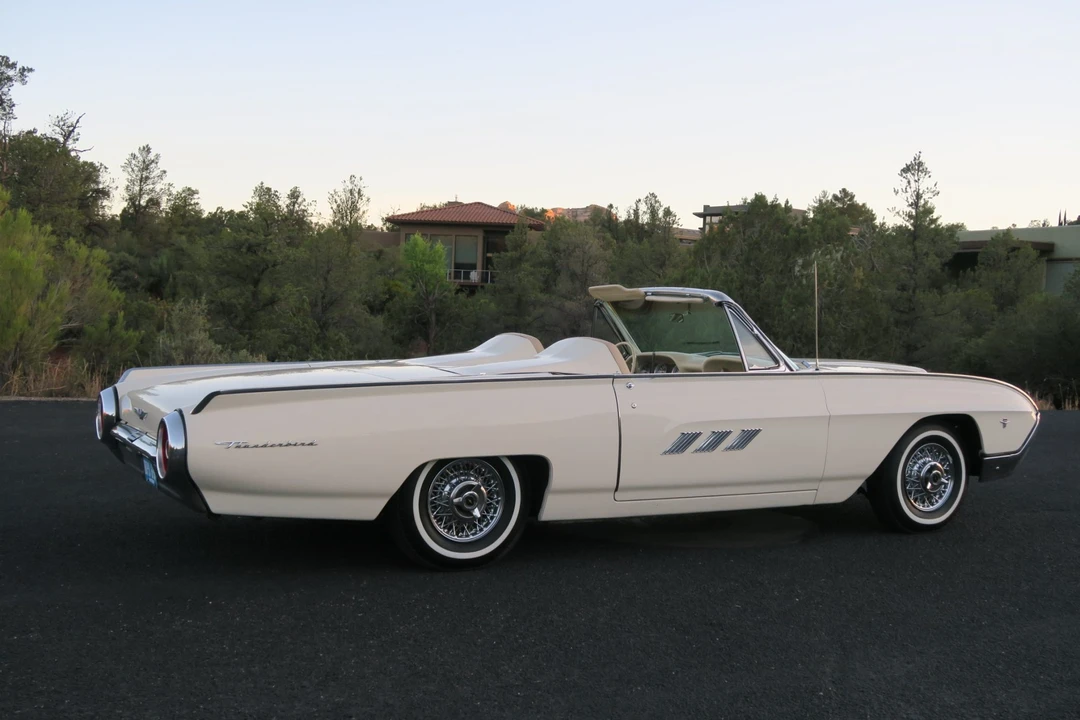 1963 Ford Thunderbird 3rd Gen - Image 16 of 31