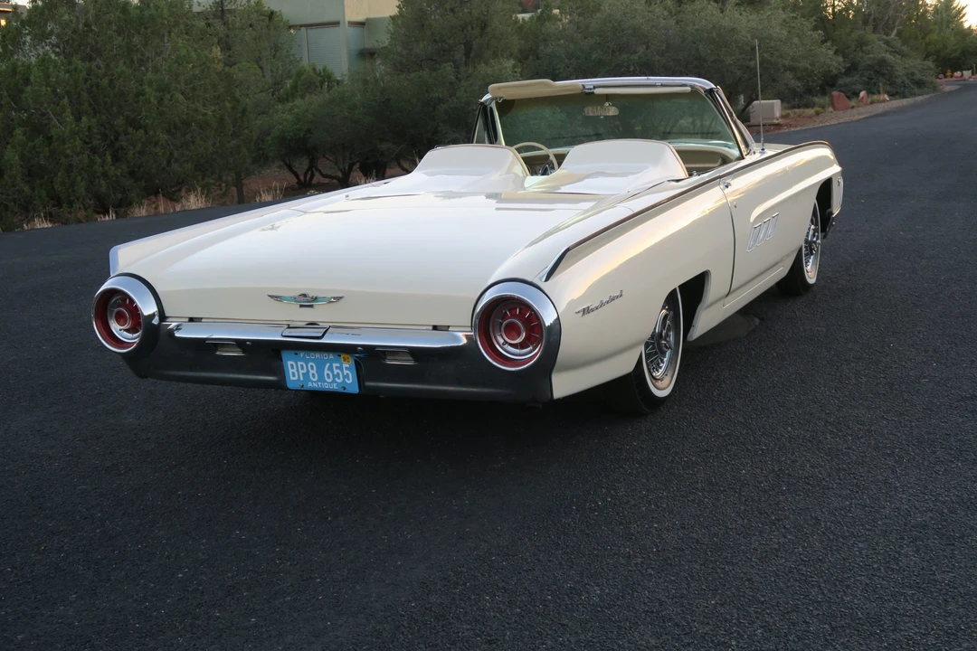 1963 Ford Thunderbird 3rd Gen - Image 13 of 31