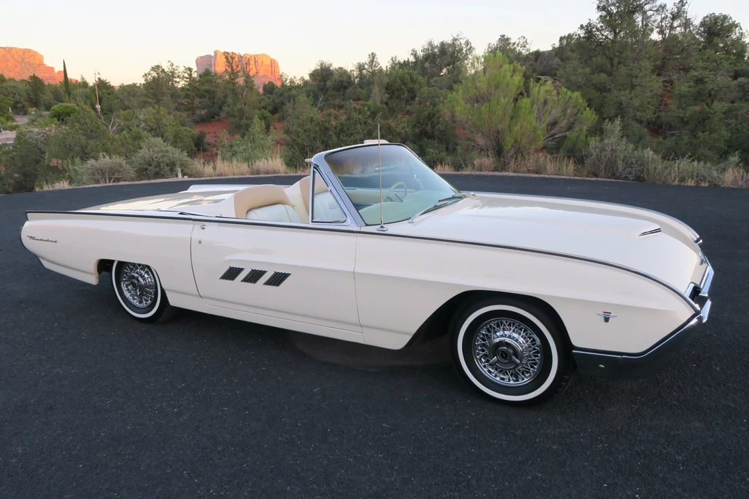1963 Ford Thunderbird 3rd Gen - Image 20 of 31