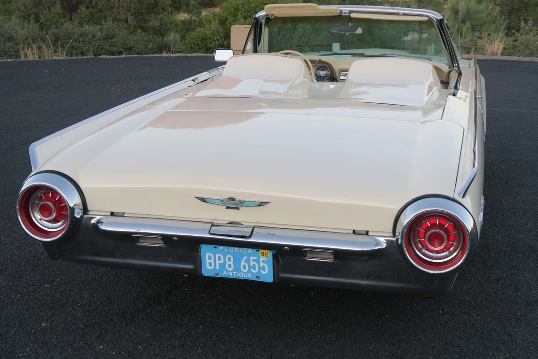 1963 Ford Thunderbird 3rd Gen - Image 10 of 31