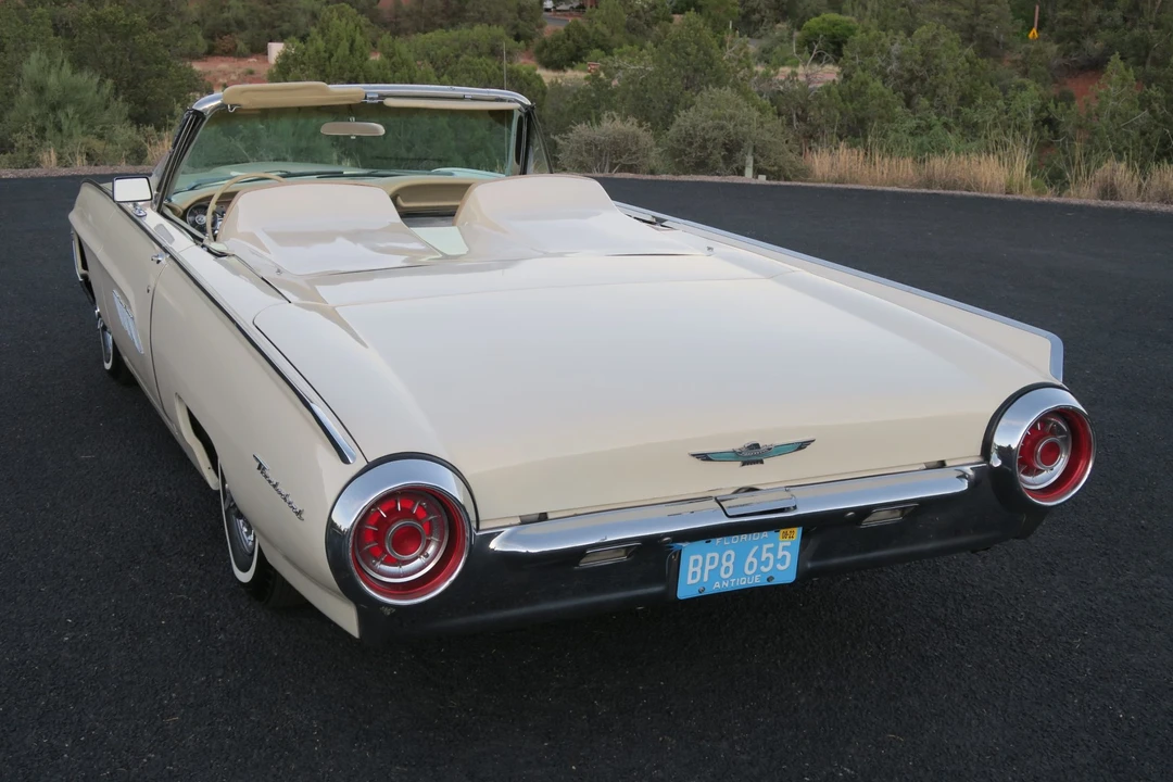 1963 Ford Thunderbird 3rd Gen - Image 9 of 31