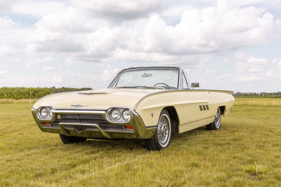 1963 Ford Thunderbird 3rd Gen - Image 2 of 31
