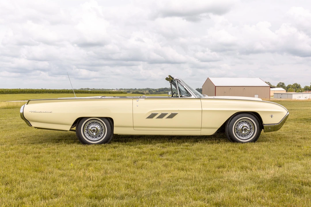 1963 Ford Thunderbird 3rd Gen - Image 8 of 31