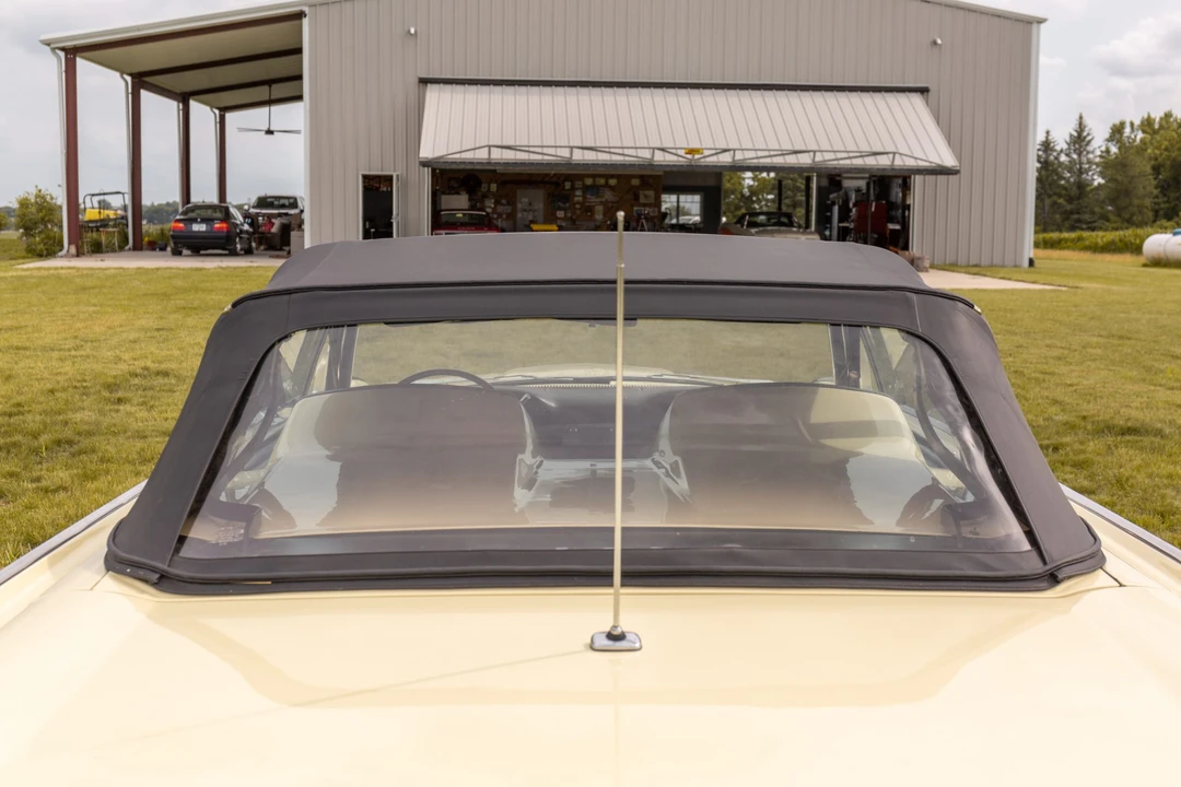 1963 Ford Thunderbird 3rd Gen - Image 25 of 31