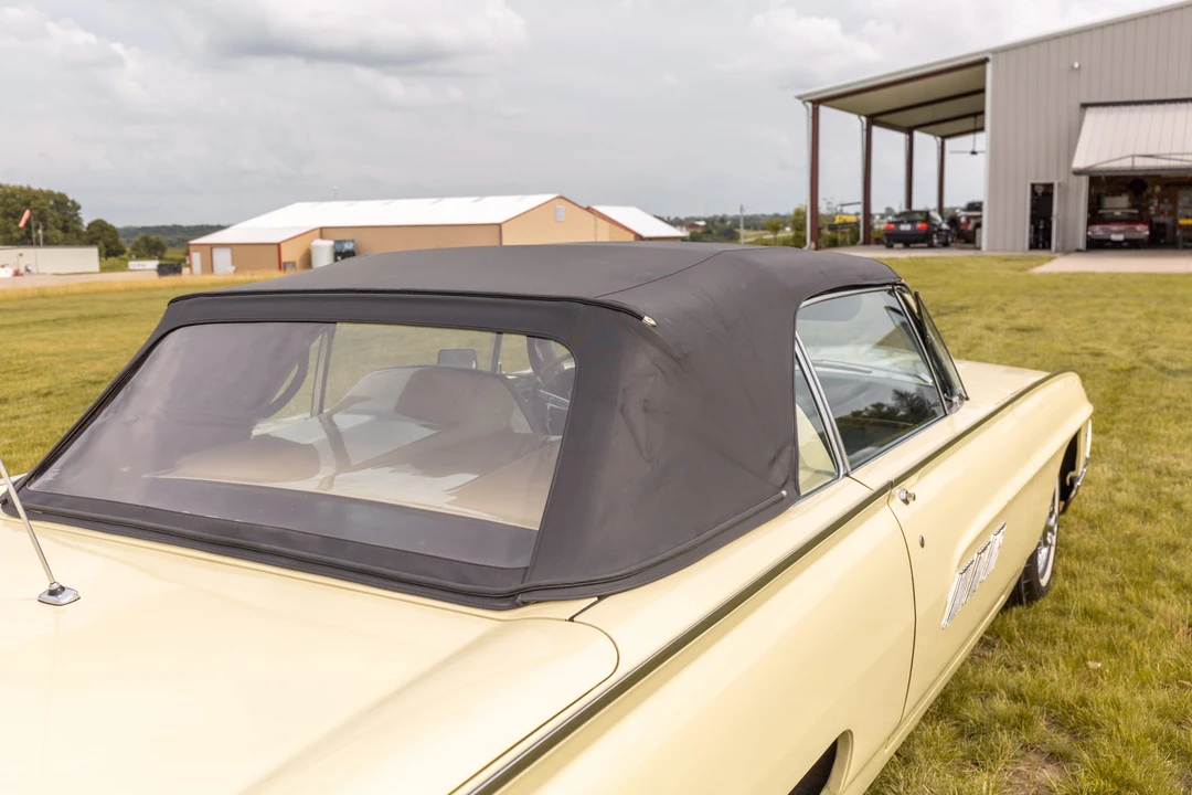 1963 Ford Thunderbird 3rd Gen - Image 26 of 31
