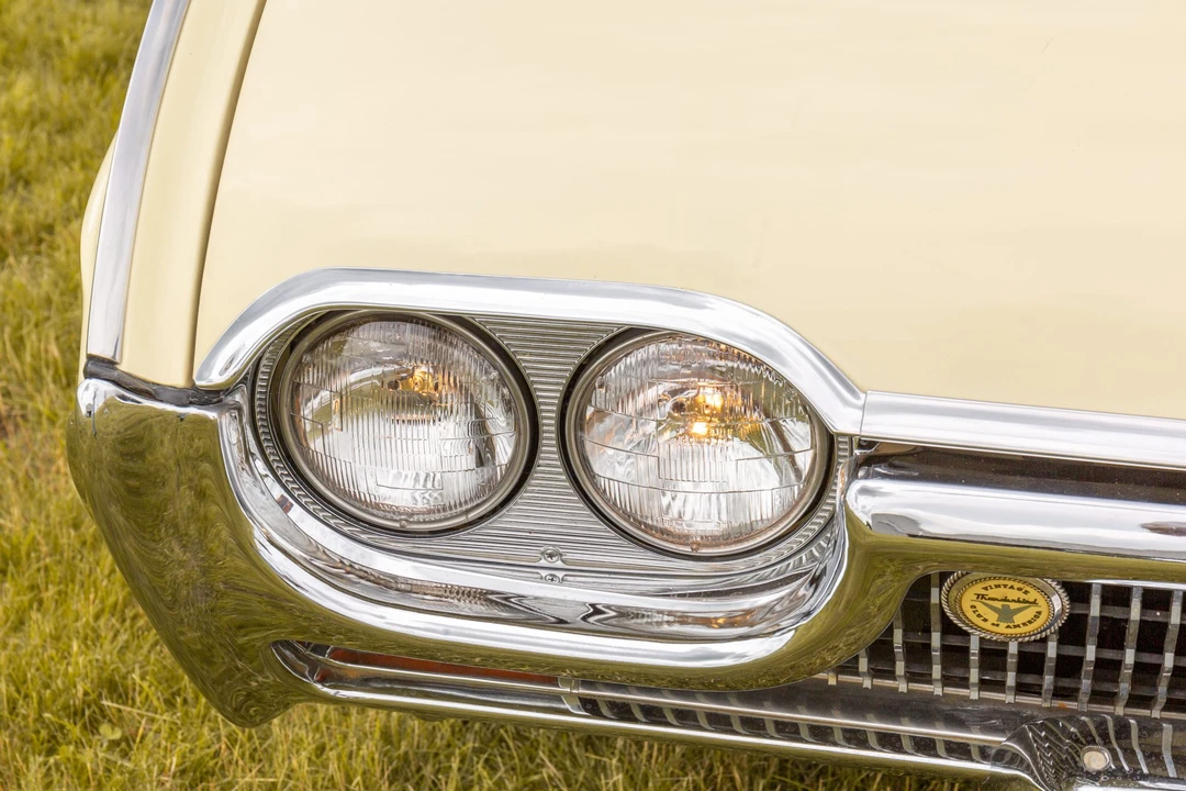 1963 Ford Thunderbird 3rd Gen - Image 13 of 31