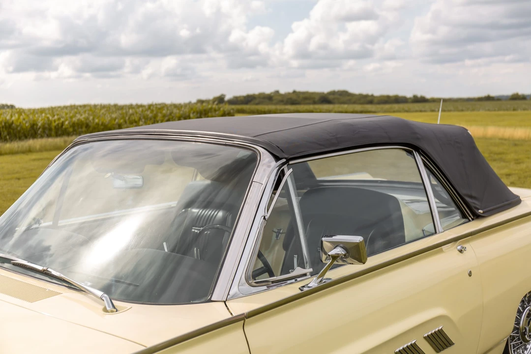 1963 Ford Thunderbird 3rd Gen - Image 20 of 31