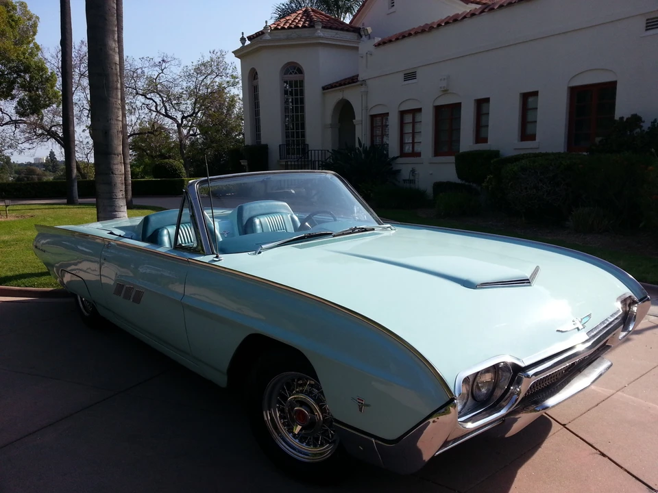 1963 Ford Thunderbird 3rd Gen - Image 2 of 31