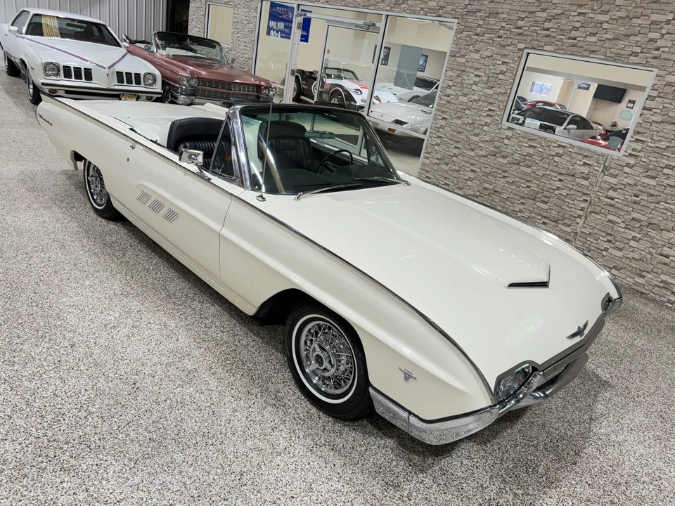 1963 Ford Thunderbird 3rd Gen - Image 2 of 31