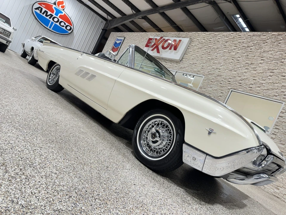 1963 Ford Thunderbird 3rd Gen - Image 3 of 31