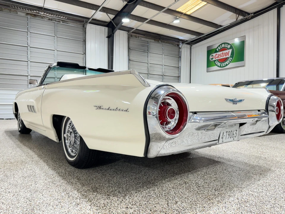 1963 Ford Thunderbird 3rd Gen - Image 16 of 31