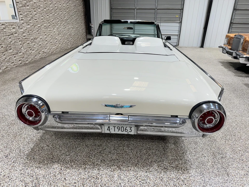 1963 Ford Thunderbird 3rd Gen - Image 18 of 31