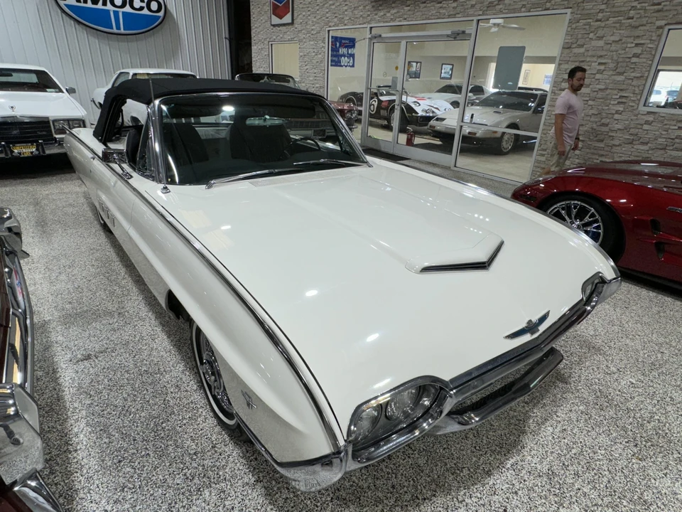 1963 Ford Thunderbird 3rd Gen - Image 26 of 31