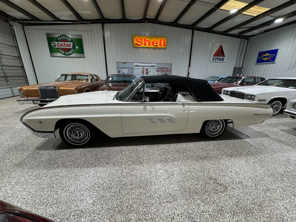1963 Ford Thunderbird 3rd Gen - Image 28 of 31