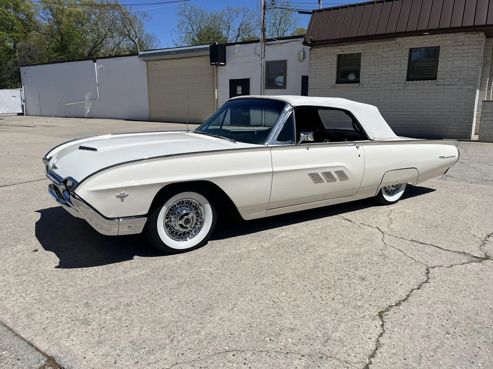 1963 Ford Thunderbird 3rd Gen - Image 4 of 31