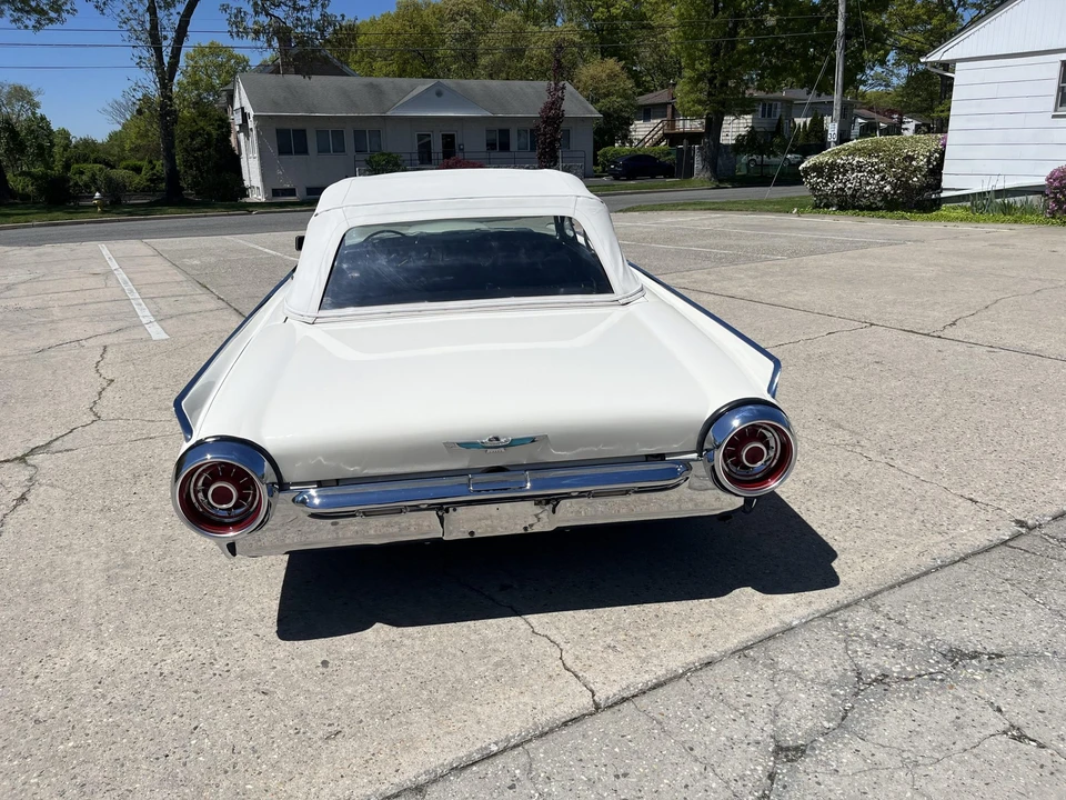 1963 Ford Thunderbird 3rd Gen - Image 10 of 31