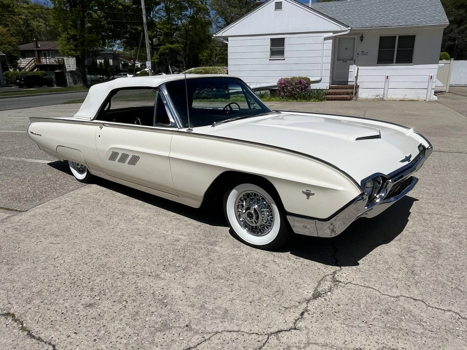 1963 Ford Thunderbird 3rd Gen - Image 14 of 31
