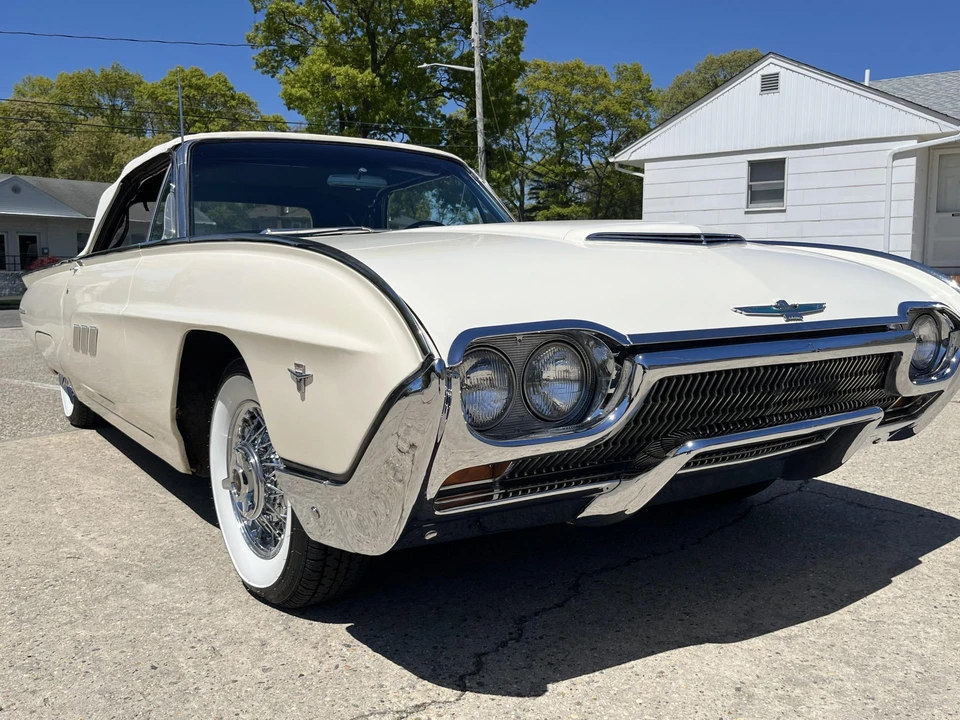 1963 Ford Thunderbird 3rd Gen - Image 15 of 31