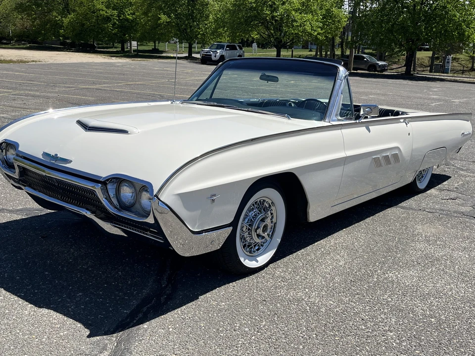 1963 Ford Thunderbird 3rd Gen - Image 16 of 31
