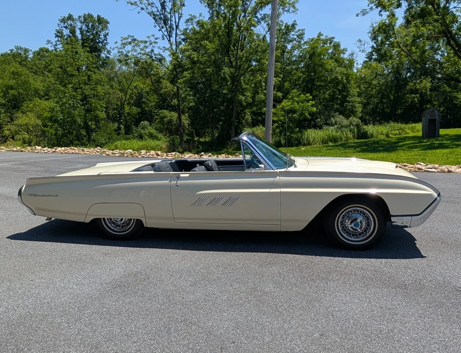 1963 Ford Thunderbird 3rd Gen - Image 17 of 31
