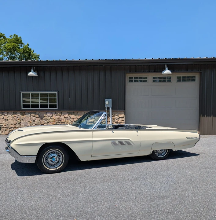 1963 Ford Thunderbird 3rd Gen - Image 13 of 31