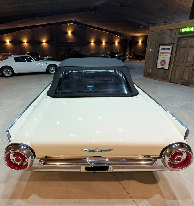 1963 Ford Thunderbird 3rd Gen - Image 24 of 31