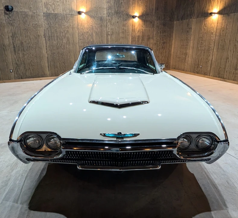 1963 Ford Thunderbird 3rd Gen - Image 20 of 31