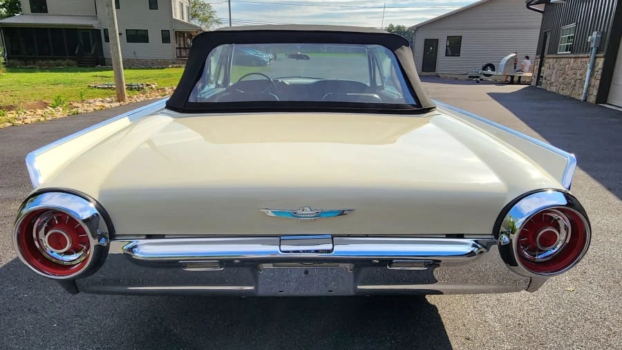 1963 Ford Thunderbird 3rd Gen - Image 5 of 27
