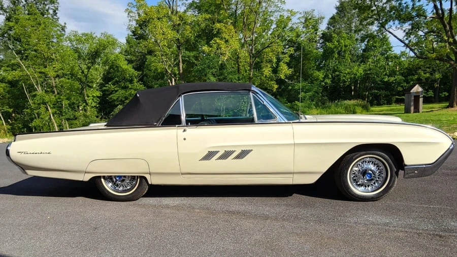 1963 Ford Thunderbird 3rd Gen - Image 2 of 27