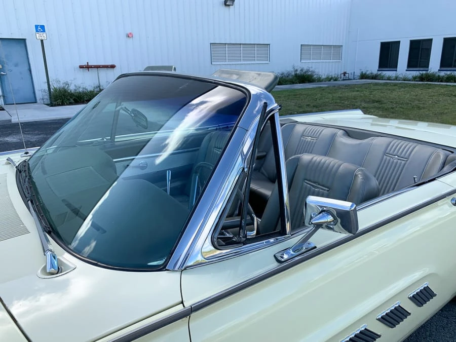 1963 Ford Thunderbird 3rd Gen - Image 4 of 8