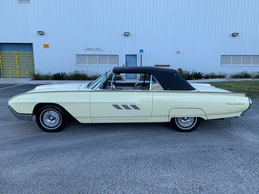1963 Ford Thunderbird 3rd Gen - Image 6 of 8