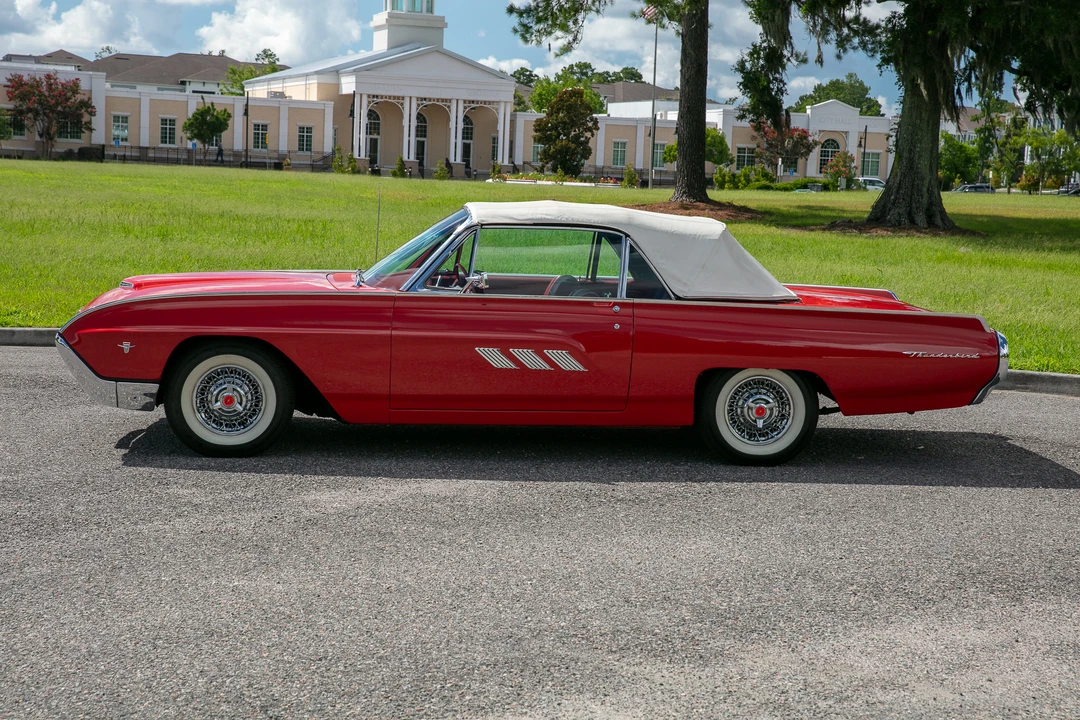 1963 Ford Thunderbird 3rd Gen - Image 14 of 31
