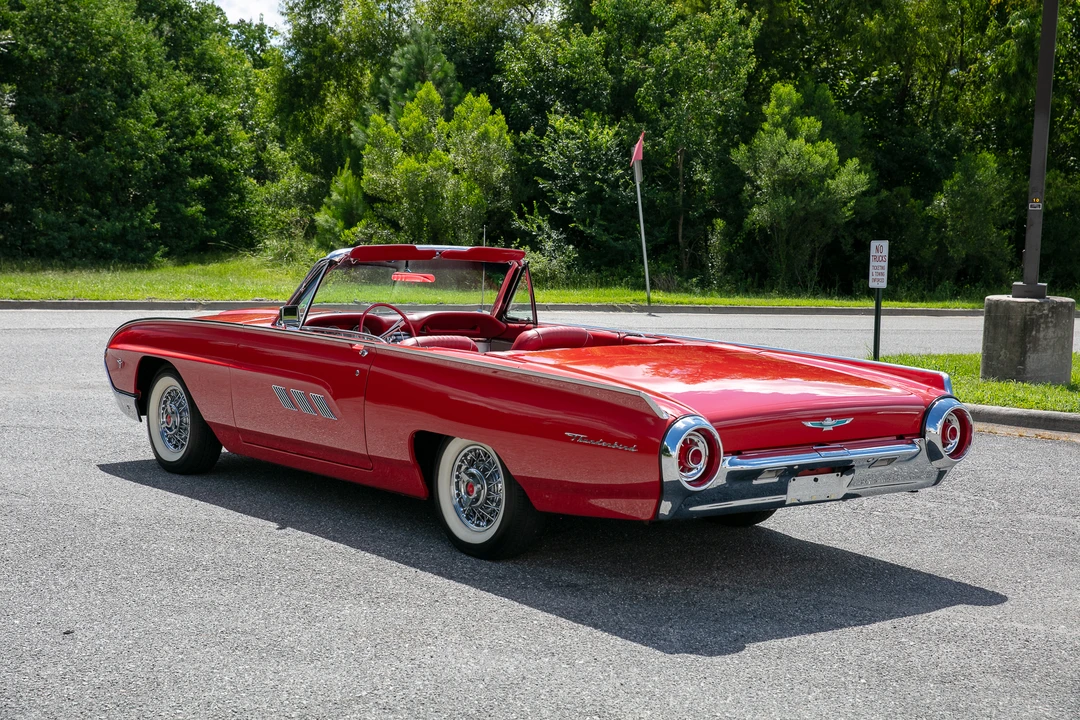 1963 Ford Thunderbird 3rd Gen - Image 5 of 31