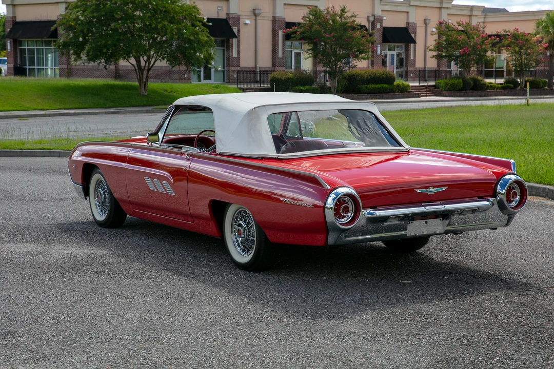 1963 Ford Thunderbird 3rd Gen - Image 18 of 31