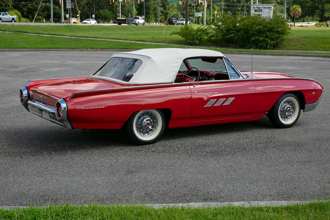 1963 Ford Thunderbird 3rd Gen - Image 20 of 31