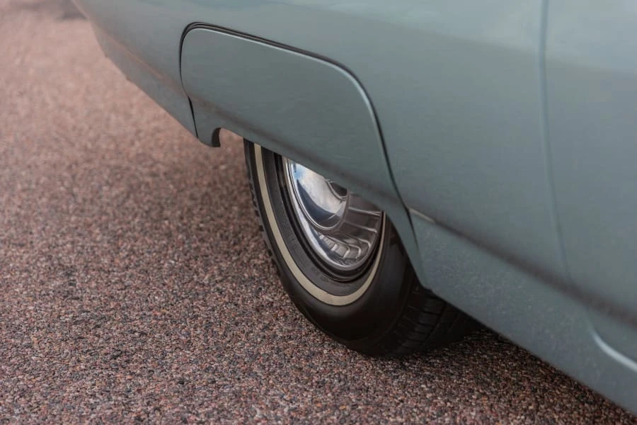 1963 Ford Thunderbird 3rd Gen - Image 9 of 31