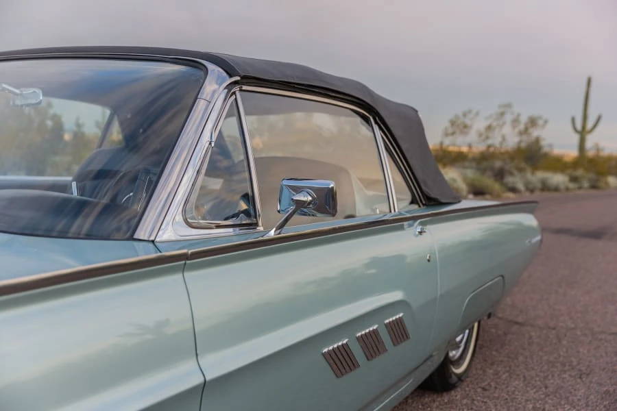 1963 Ford Thunderbird 3rd Gen - Image 25 of 31
