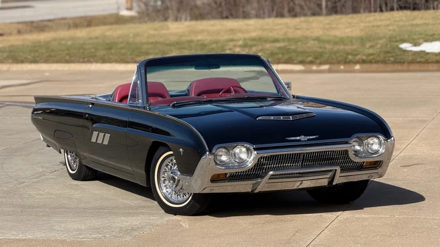 1963 Ford Thunderbird 3rd Gen - Image 10 of 25